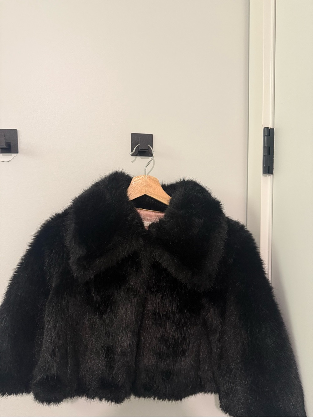 Black Faux Fur Cropped Jacket - Women